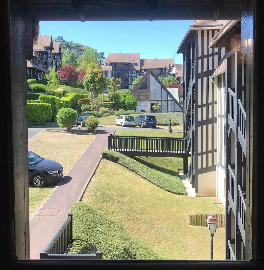 Le Pullman Apartment Deauville Bagian luar foto